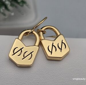 ✨2/$10✨ Gold-Toned Padlock Drop Earrings
